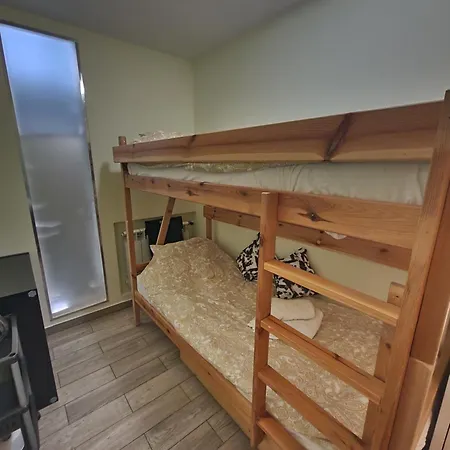 Budget Apartment *