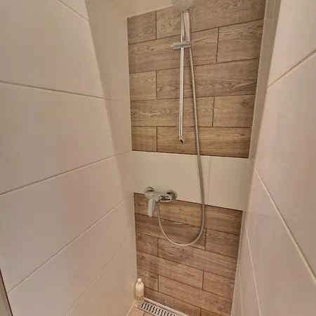 דירה Budget Apartments&rooms *