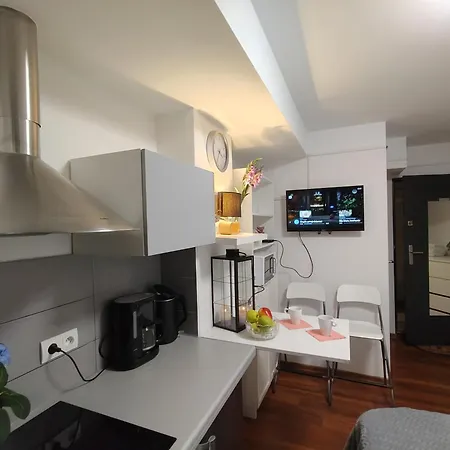 Budget Apartments&rooms *